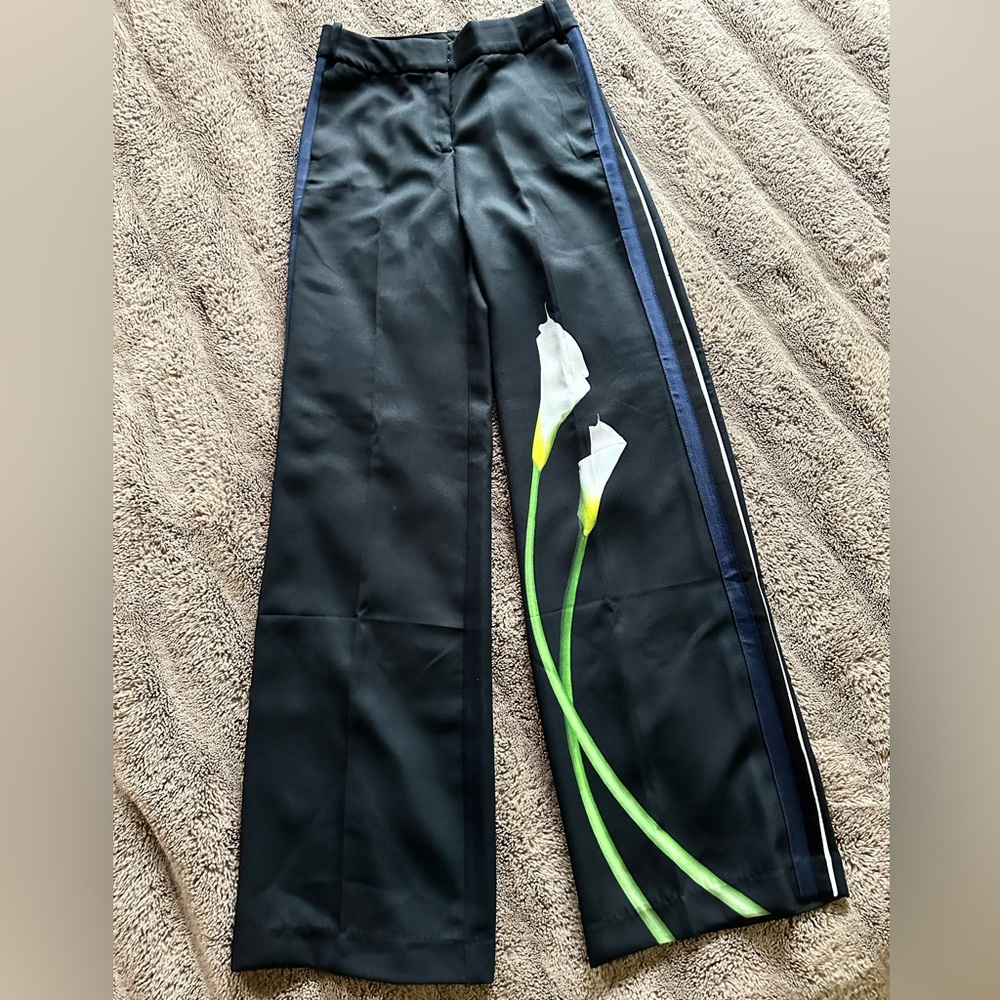 Victoria Beckham for Target tailored trousers. Navy Blue. Size 2